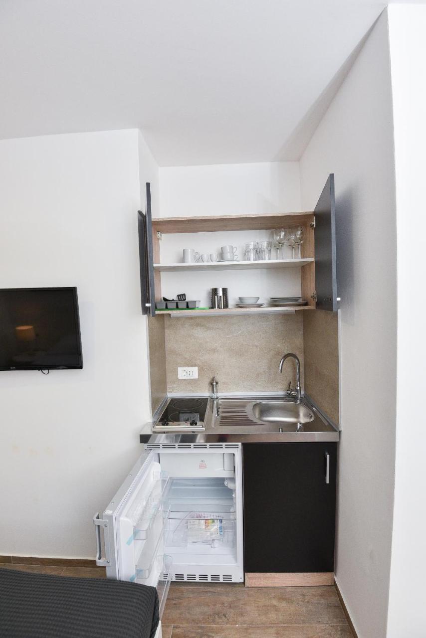 Old Town Inn Pula Ngoại thất bức ảnh